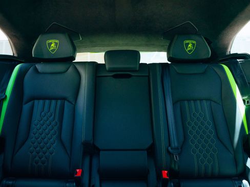 Used 2026 Lamborghini Urus S AWD/4WD image 14
