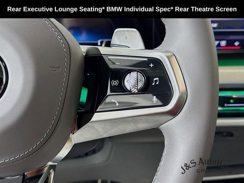Used 2023 BMW 760i xDrive AWD/4WD image 14
