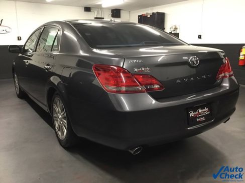 Used 2009 Toyota Avalon Limited image 8