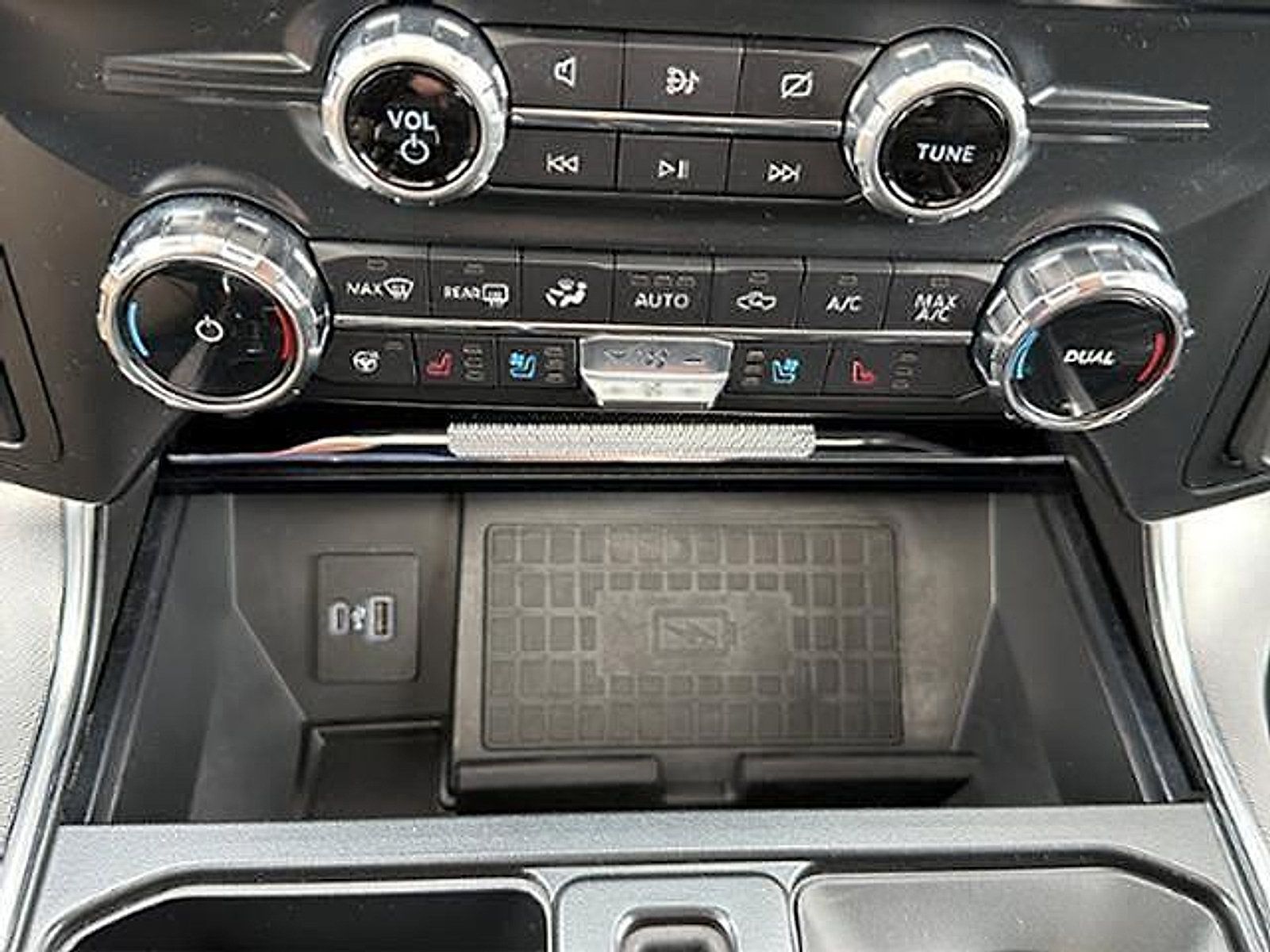 Used 2022 Ford F150 Platinum w/ Equipment Group 701A High AWD/4WD image 24