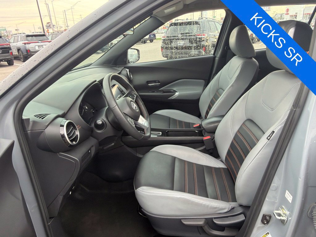 Used 2023 Nissan Kicks SR w/ SR Premium Package FWD image 10