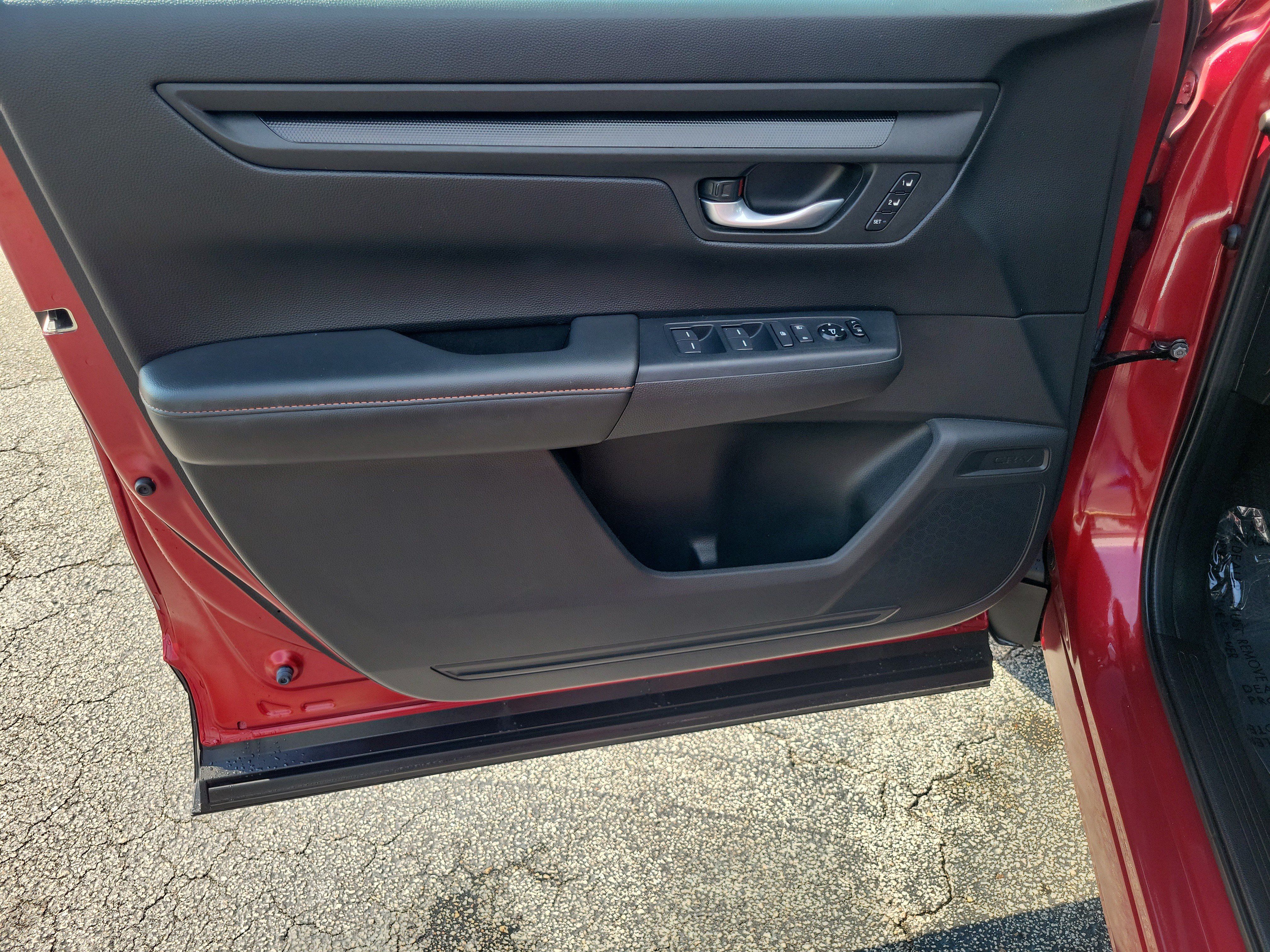 Used 2025 Honda CR-V Sport-L image 23