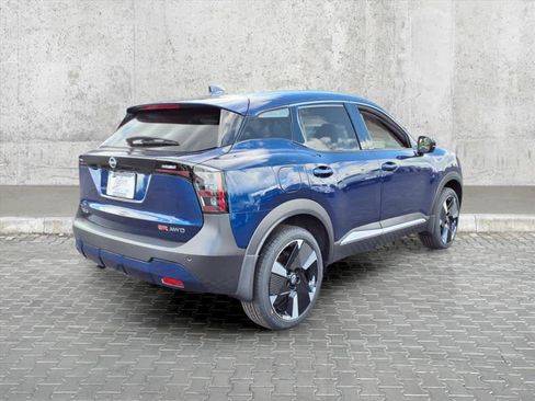 New 2025 Nissan Kicks SR image 33