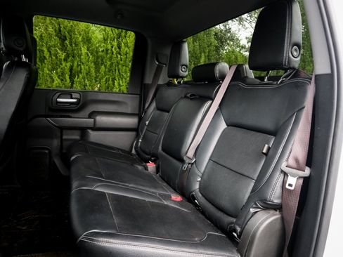 Used 2023 Chevrolet Silverado 2500 Custom w/ Custom Value Package AWD/4WD image 8