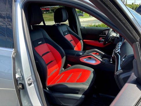 Used 2025 Mercedes-Benz GLE 53 AMG 4MATIC image 7