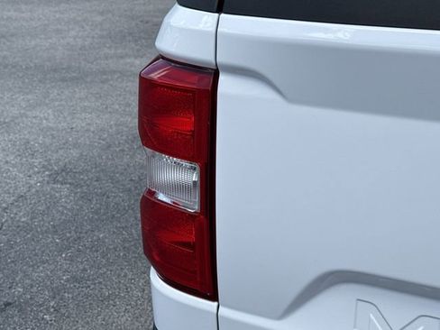 Certified 2022 Ford Maverick Lariat w/ Lariat Luxury Package image 19