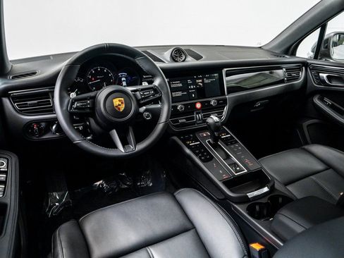 New 2026 Porsche Macan Turbo image 4