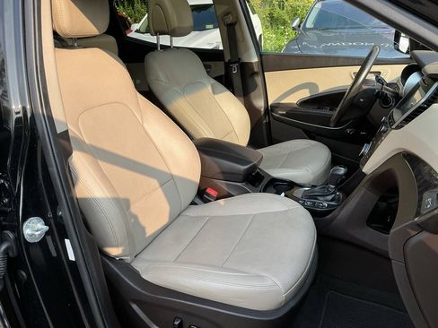 Used 2017 Hyundai Santa Fe Sport w/ 2.0T Ultimate Tech Package 05 AWD/4WD image 24