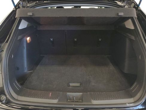 Used 2025 Chevrolet Trax LT image 24