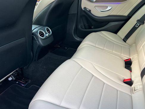 Used 2019 Mercedes-Benz C 300 Sedan image 13
