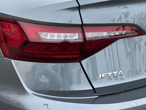 Used 2021 Volkswagen Jetta R-Line image 22