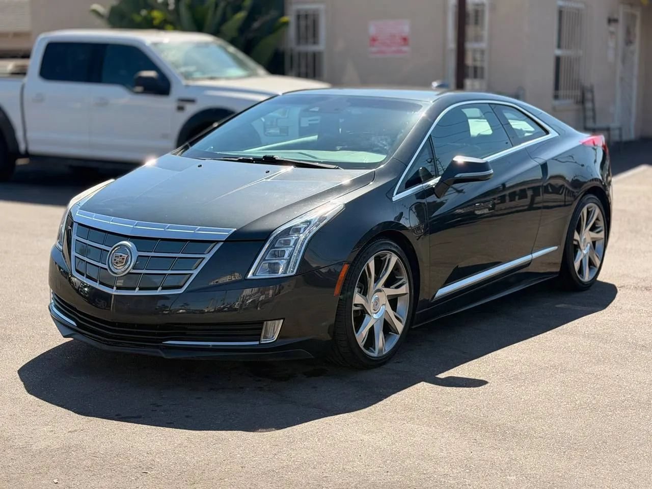 Used 2014 Cadillac ELR w/ Luxury Package FWD image 7