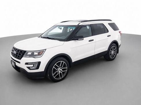 Used 2017 Ford Explorer Sport w/ Equipment Group 401A AWD/4WD image 9