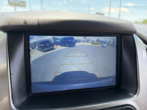 Used 2019 Chevrolet Tahoe LT w/ LT Signature Package image 25