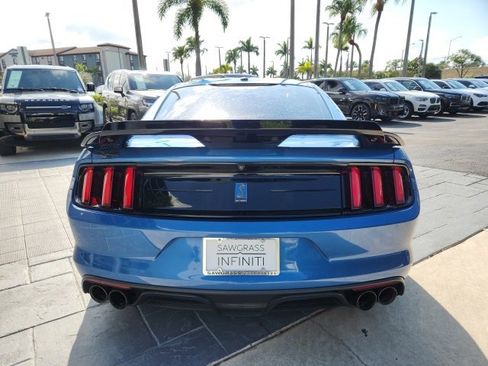 Used 2019 Ford Mustang Shelby GT350 w/ Technology Package image 11