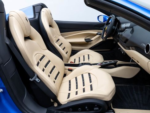 Certified 2023 Ferrari F8 Tributo RWD image 57