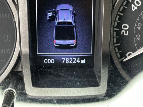 Certified 2020 Toyota Tacoma TRD Off-Road w/ Technology Package image 13