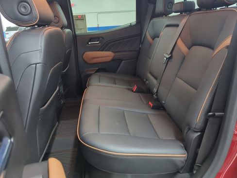 Used 2023 GMC Canyon AT4 w/ AT4 Premium Package AWD/4WD image 24