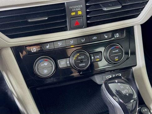 Used 2023 Volkswagen Jetta SE FWD image 26