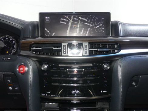 Used 2016 Lexus LX 570 4WD image 38