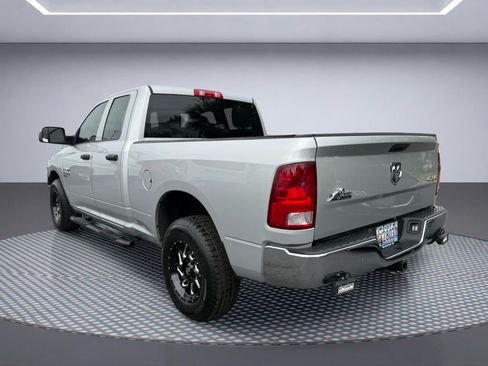 Used 2019 RAM 1500 Express AWD/4WD image 4