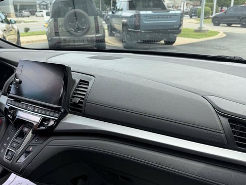 Used 2025 Honda Odyssey Sport-L image 15