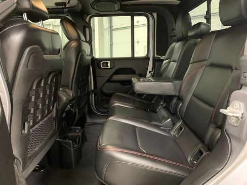Used 2020 Jeep Gladiator Rubicon image 17