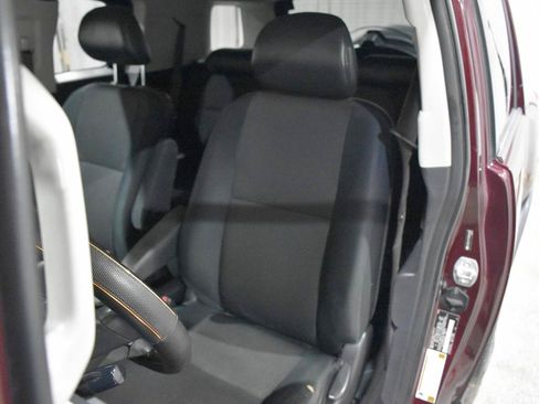 Used 2007 Toyota FJ Cruiser 2WD image 37
