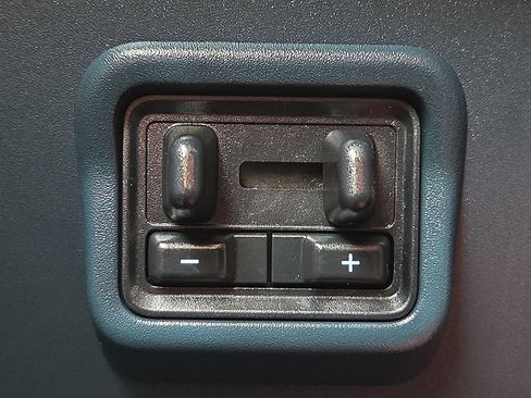 Certified 2022 Ford Maverick Lariat w/ Lariat Luxury Package image 20