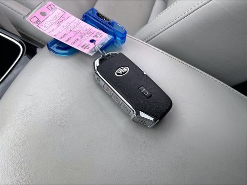 Used 2021 Kia Telluride S image 30