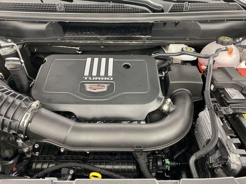 New 2025 Cadillac XT5 Luxury image 30