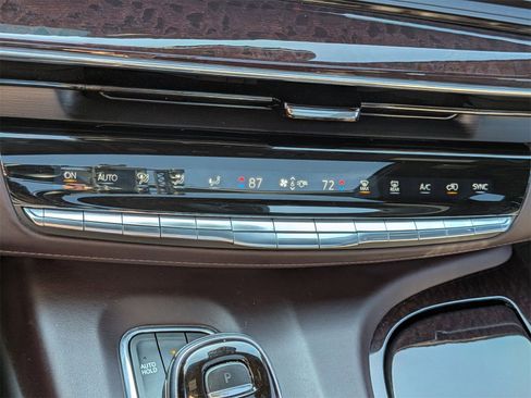 Used 2021 Cadillac Escalade Sport Platinum w/ Heavy-Duty Trailer Package image 26