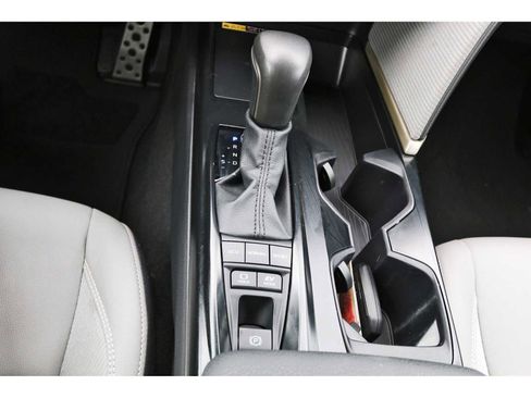 Used 2025 Toyota Camry SE w/ Convenience Package FWD image 25
