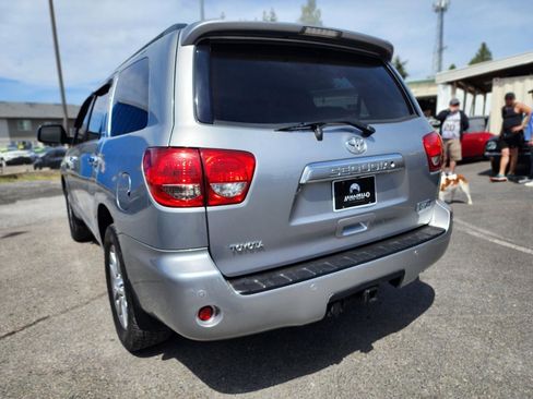 Used 2008 Toyota Sequoia Limited RWD image 8