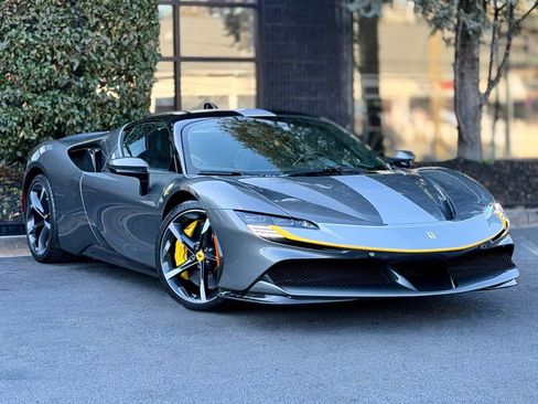 Used 2021 Ferrari SF90 Stradale Base image 8