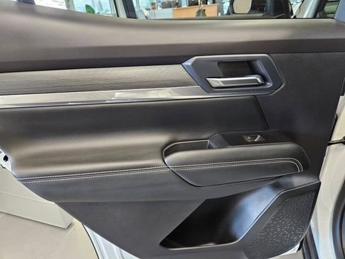 New 2026 GMC Terrain Elevation w/ Elevation Premium Package image 17