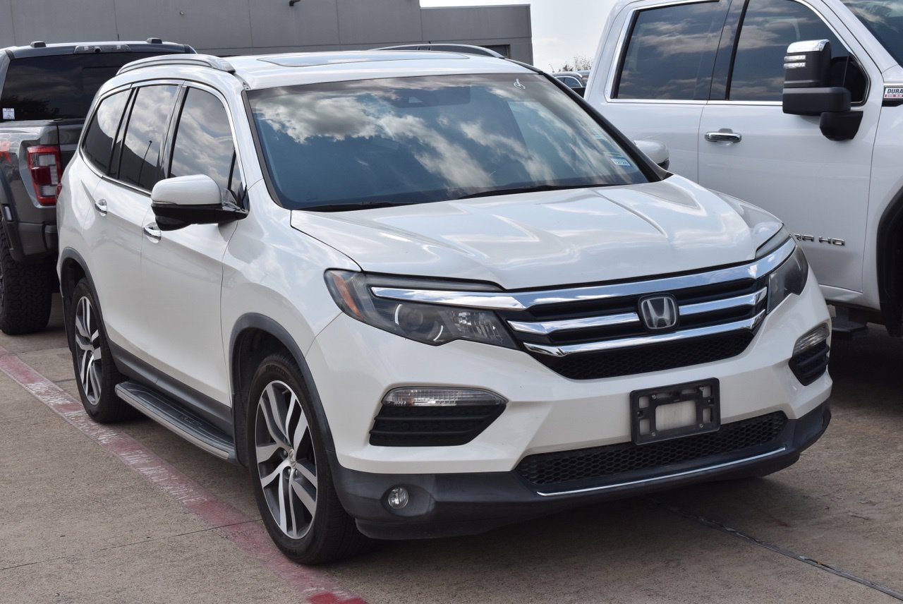 Used 2018 Honda Pilot Touring image 4
