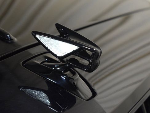 Used 2023 Bentley Flying Spur V8 image 9