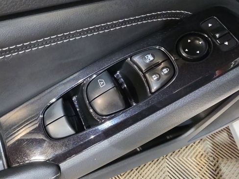 Used 2023 Nissan Altima 2.5 SL FWD image 15