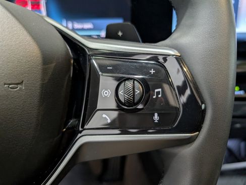 Used 2024 BMW 530i xDrive image 19