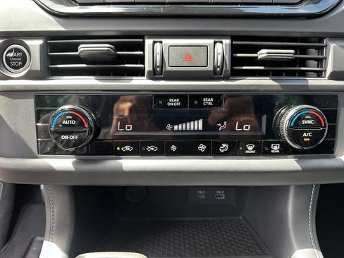 Used 2023 Nissan Pathfinder S AWD/4WD image 27