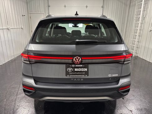 Used 2025 Volkswagen Taos S AWD/4WD image 36
