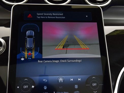 Used 2026 Mercedes-Benz GLC 300 4MATIC image 33