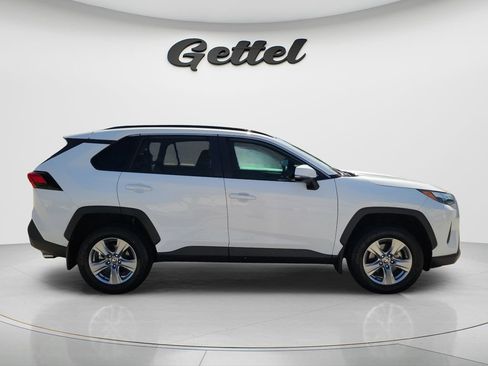 Used 2024 Toyota RAV4 XLE w/ Convenience Package FWD image 4