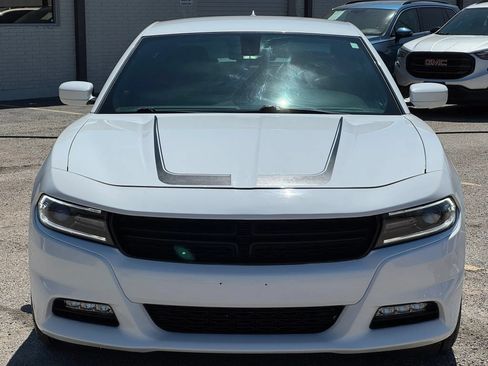 Used 2016 Dodge Charger SXT w/ Navigation & Travel Group RWD image 10