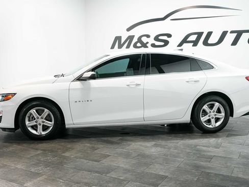 Used 2023 Chevrolet Malibu LS w/ Driver Confidence Package FWD image 3