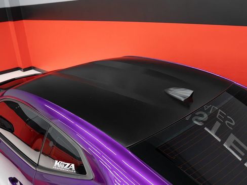Used 2018 Chevrolet Camaro ZL1 RWD image 27