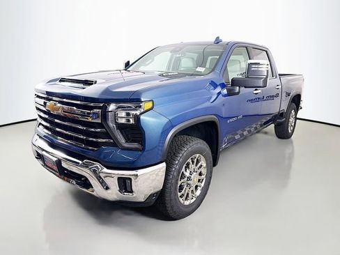 New 2026 Chevrolet Silverado 2500 LTZ w/ LTZ Convenience Package AWD/4WD image 3