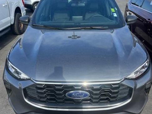 Used 2025 Ford Escape ST-Line AWD/4WD image 3