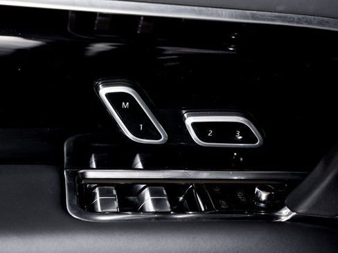 Used 2023 Land Rover Range Rover Long Wheelbase SE image 58